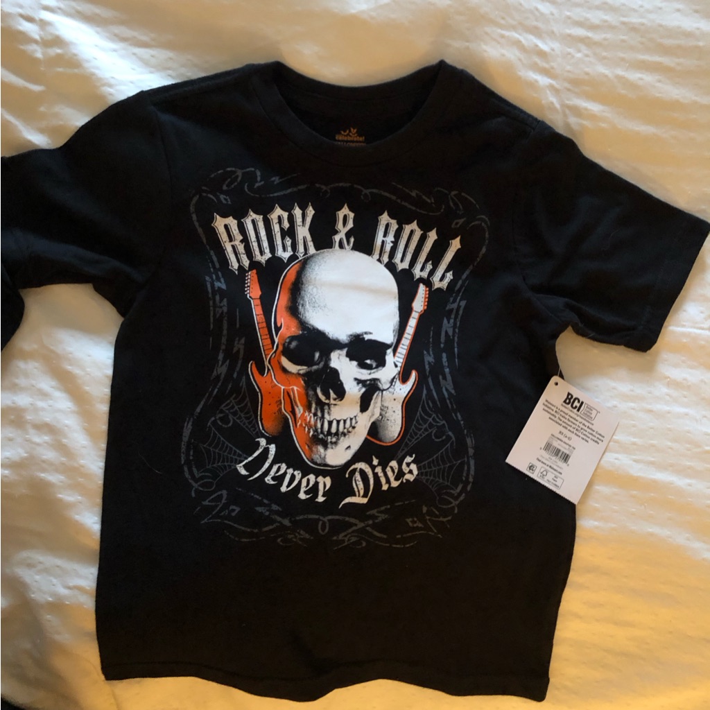 Kids Graphic Tee T Shirt "Rock And Roll Never Dies" Children's Size Xsmall 4-5.